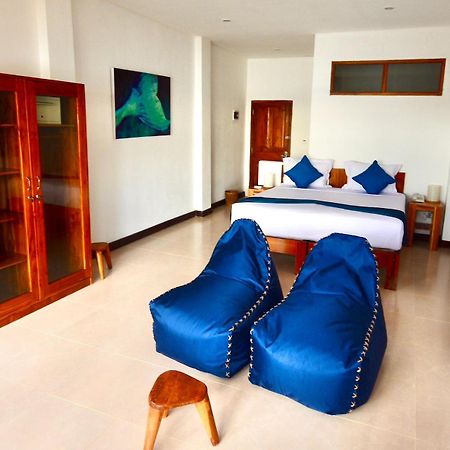 Sunset Hill Hotel Лабуан Баджо Екстериор снимка