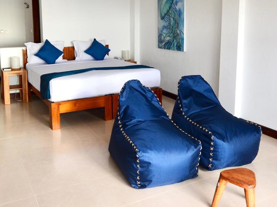Sunset Hill Hotel Лабуан Баджо Екстериор снимка