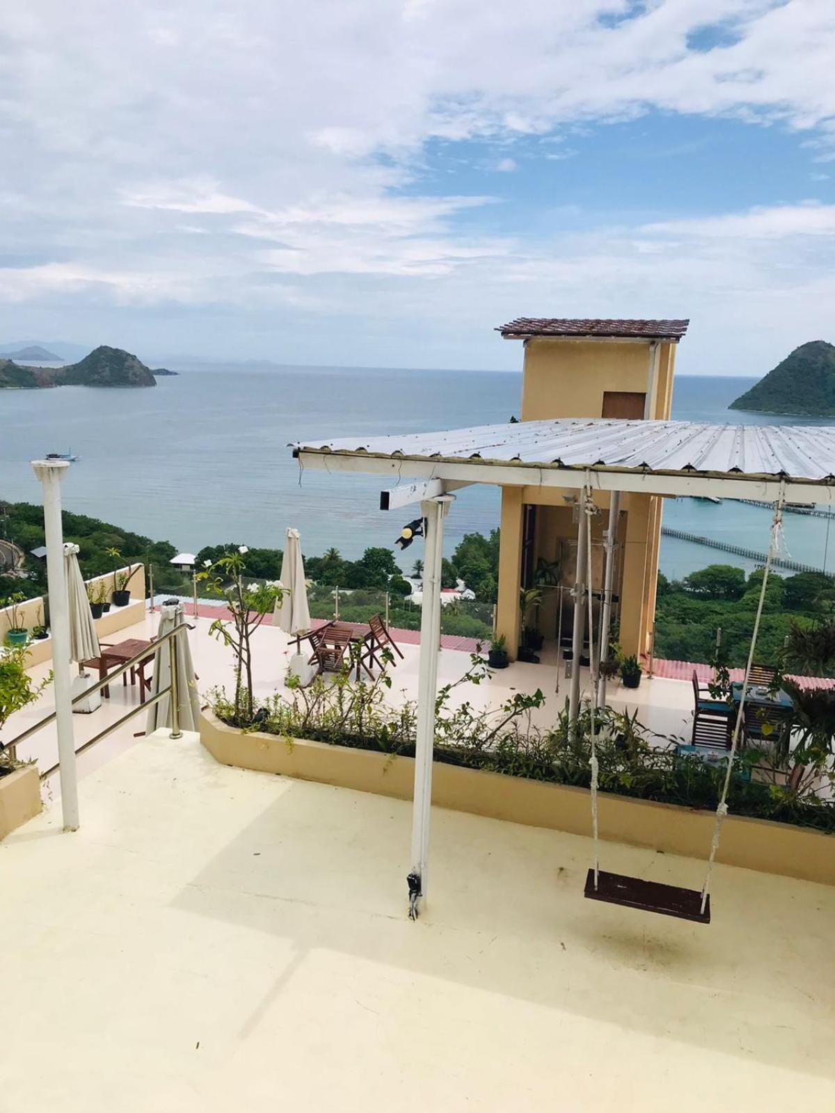 Sunset Hill Hotel Лабуан Баджо Екстериор снимка