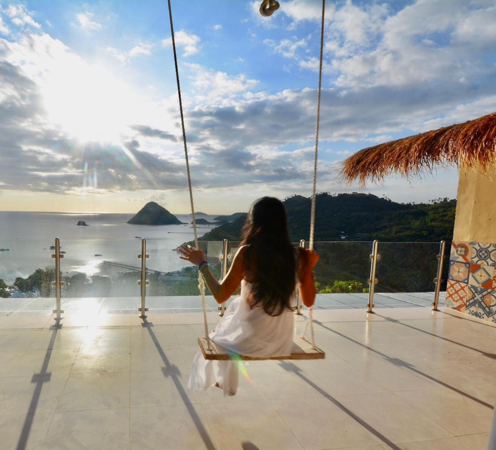 Sunset Hill Hotel Лабуан Баджо Екстериор снимка