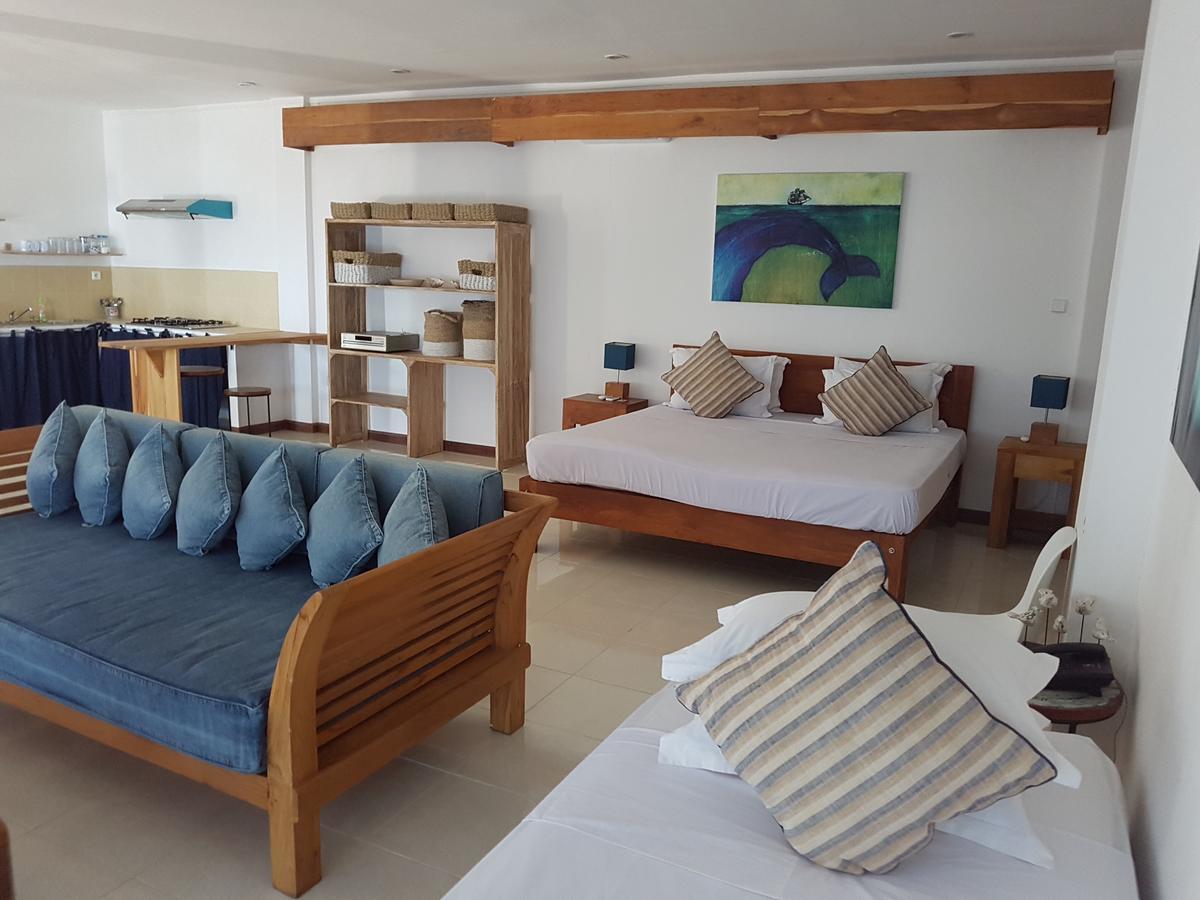 Sunset Hill Hotel Лабуан Баджо Екстериор снимка