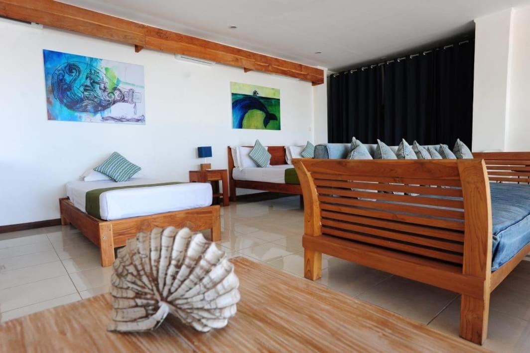 Sunset Hill Hotel Лабуан Баджо Екстериор снимка